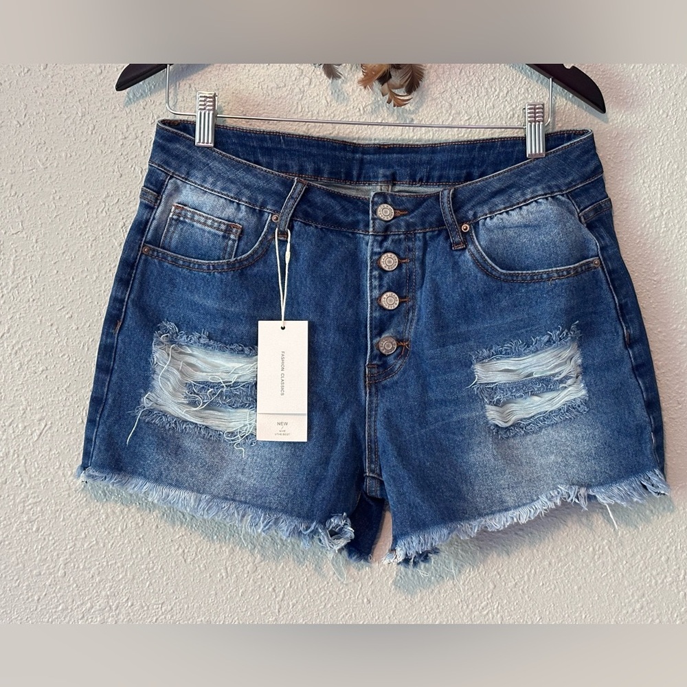 Women’s High Waisted Jean Shorts Size Large 30 Button Fly Stretch Denim NWT